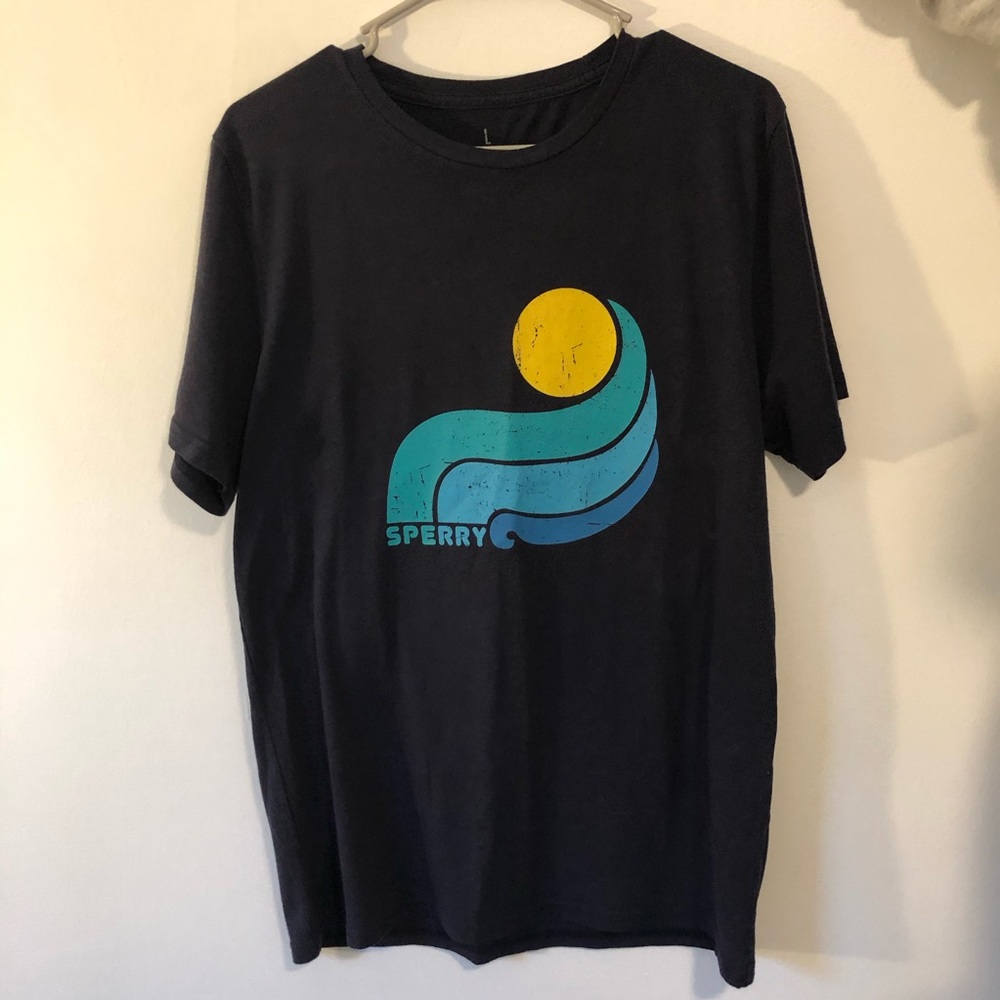 Sperry Wave Graphic Tee - Mens Large